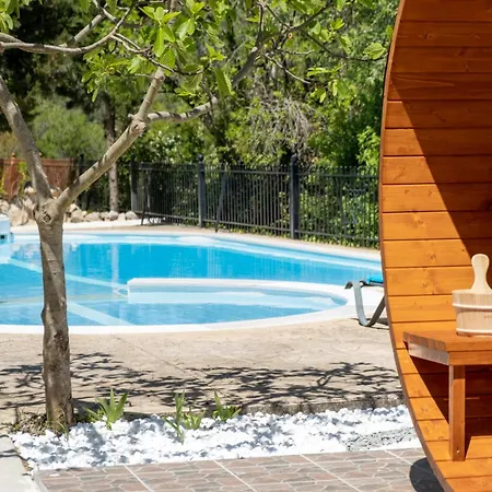 Willa Apanema Mindfulness With Fast Wifi, Pool, Sauna, Massage Asprogerakata
