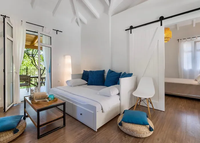 Apanema Mindfulness With Fast Wifi, Pool, Sauna, Massage Villa Asprogerakata