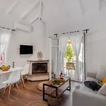 فيلة Apanema Mindfulness With Fast Wifi, Pool, Sauna, Massage Asprogerakata