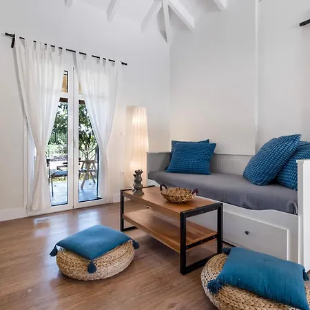 Apanema Mindfulness With Fast Wifi, Pool, Sauna, Massage Villa Asprogerakata