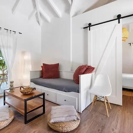 Apanema Mindfulness With Fast Wifi, Pool, Sauna, Massage Villa