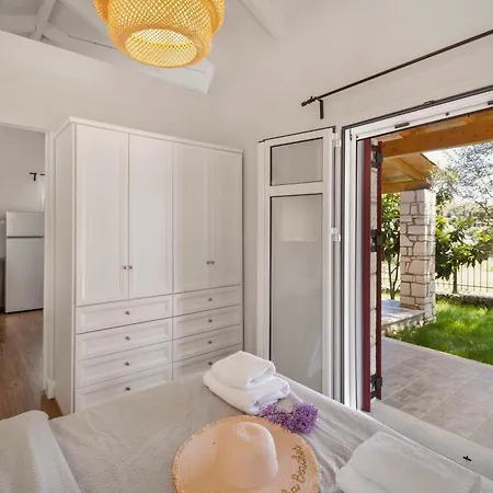 Villa Apanema Mindfulness With Fast Wifi, Pool, Sauna, Massage