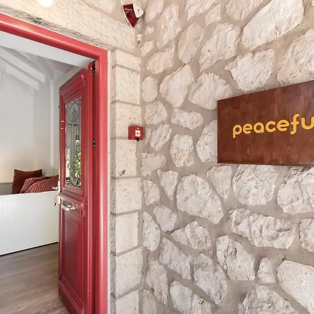 Apanema Mindfulness With Fast Wifi, Pool, Sauna, Massage Villa