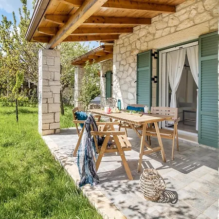 Apanema Mindfulness With Fast Wifi, Pool, Sauna, Massage