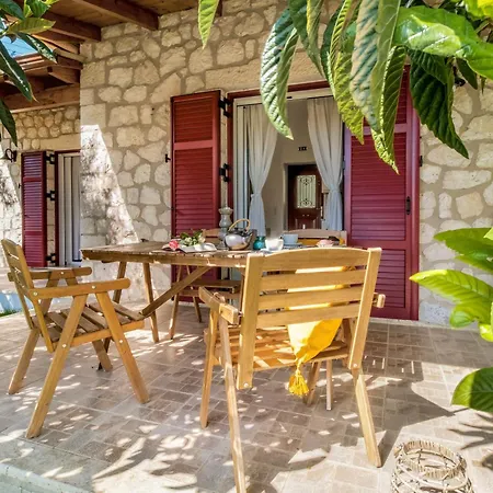 Apanema Mindfulness With Fast Wifi, Pool, Sauna, Massage