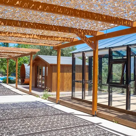 Villa Apanema Mindfulness With Fast Wifi, Pool, Sauna, Massage