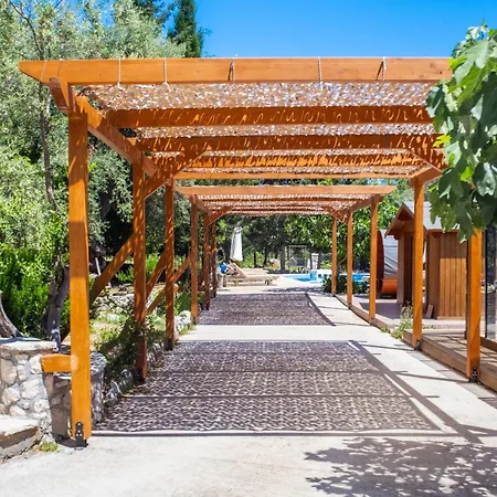 Apanema Mindfulness With Fast Wifi, Pool, Sauna, Massage Villa *