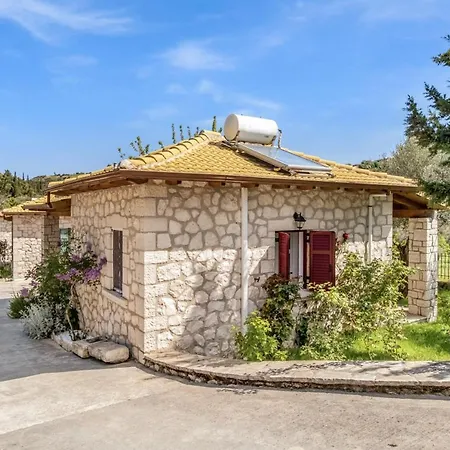 Apanema Mindfulness, Relaxing Adults Only Resort, Fast Wifi, Pool, Sauna, Massage Villa
