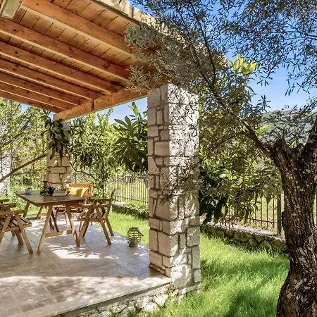 Apanema Mindfulness, Relaxing Adults Only Resort, Fast Wifi, Pool, Sauna, Massage Villa