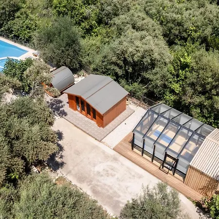 Villa Apanema Mindfulness, Relaxing Adults Only Resort, Fast Wifi, Pool, Sauna, Massage Asprogerakata
