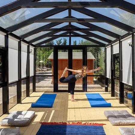 Apanema Mindfulness, Relaxing Adults Only Resort, Fast Wifi, Pool, Sauna, Massage Villa *