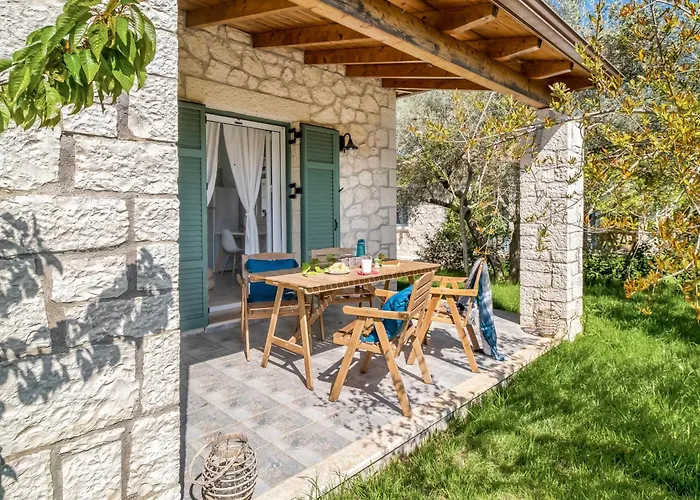 Вилла Apanema Mindfulness With Fast Wifi, Pool, Sauna, Massage Asprogerakata